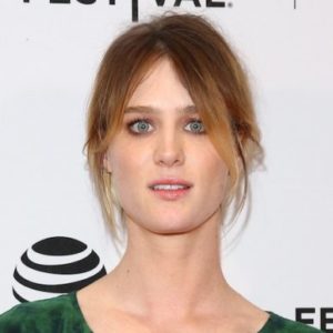 マッケンジー・デイヴィス / Mackenzie Davis